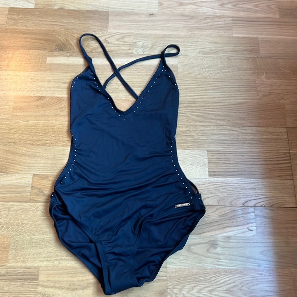 NWT VINCE CAMUTA OPEN BACK ONE PIECE SWIM